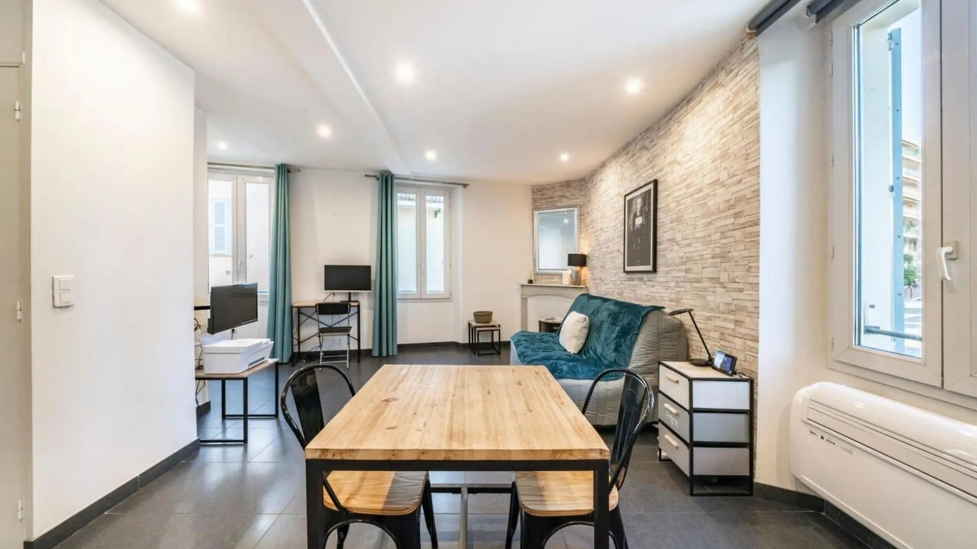 Nice Studio In The Heart Of Cannes Apartment